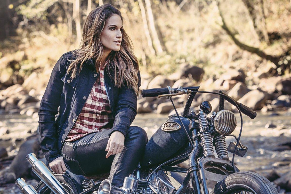 Stylish and Functional Apparel for Motorcycle Enthusiasts