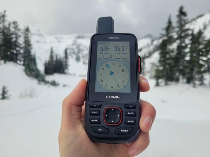 Navigating the⁣ Open Road: ‍Essential Navigation⁤ and Communication⁢ devices