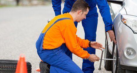 Must-Have⁣ Tools‌ for Roadside Repairs and⁤ Maintenance