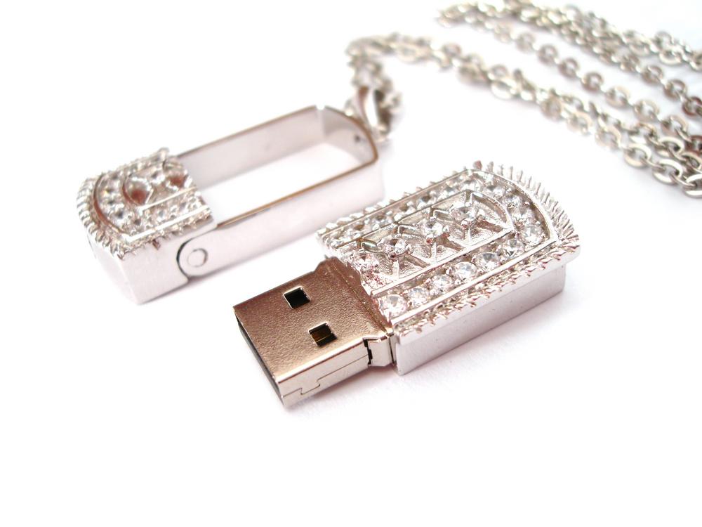 Maximize Functionality with Smart Technology Accessories