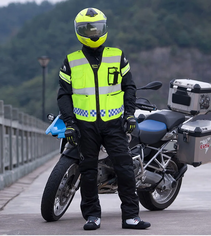 Enhance Safety ⁤with High-Visibility Motorcycle Gear