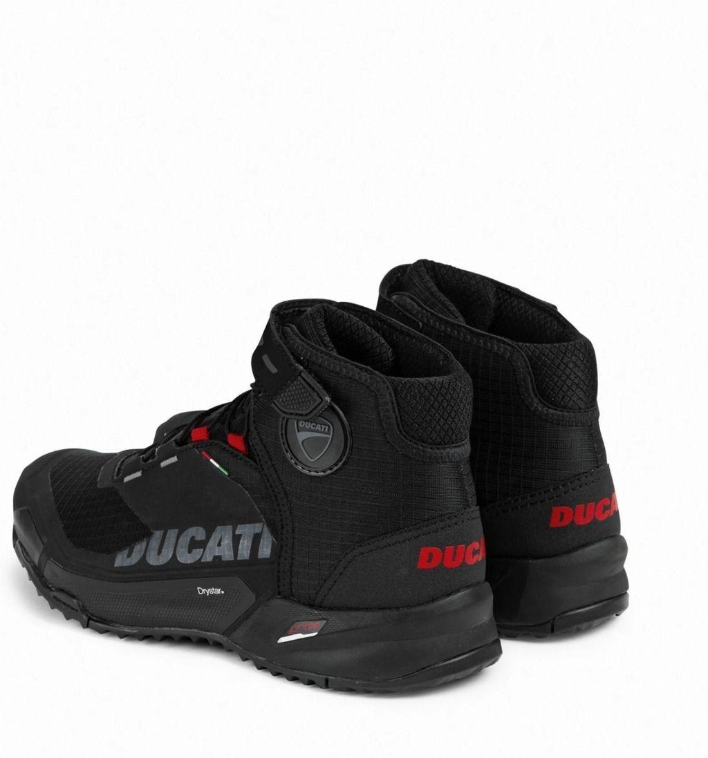 Must-Have ‍Footwear⁣ for Any‍ Motorcycle journey