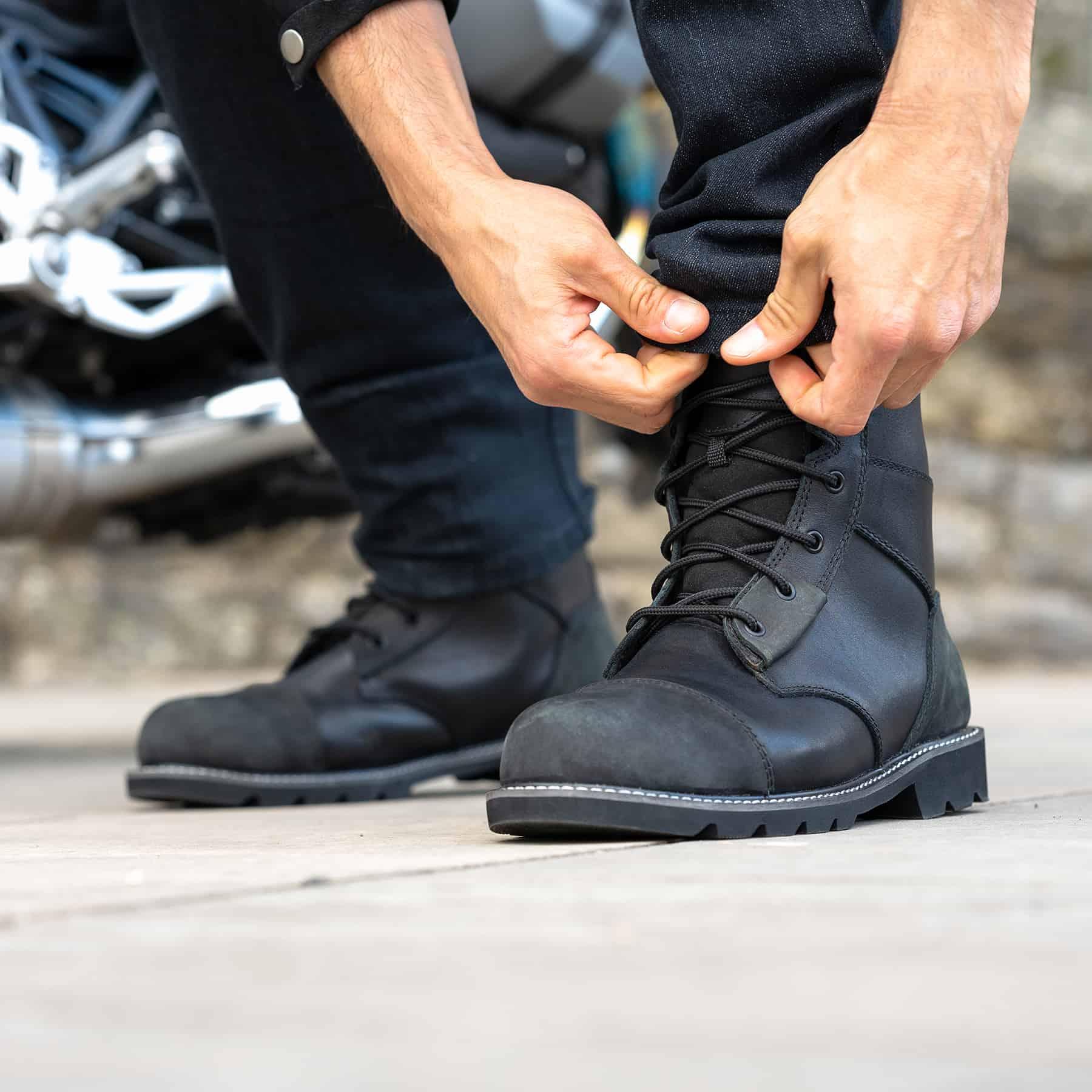 Choosing the Right Motorcycle Boots for Performance