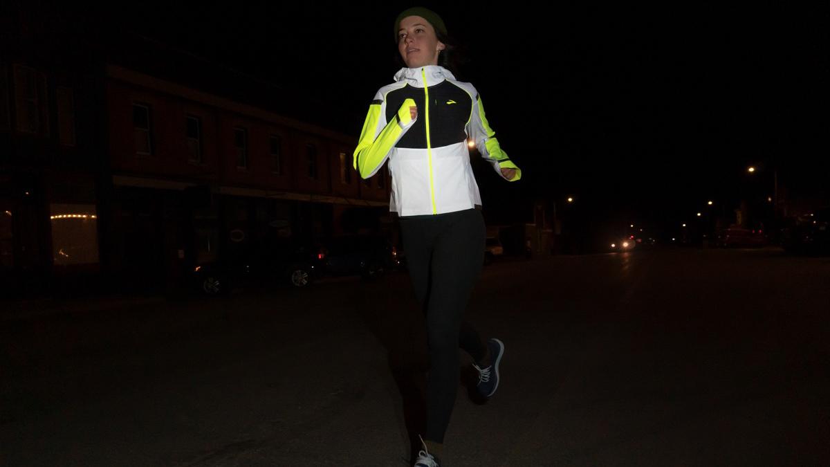 Reflective‌ Gear and Visibility Aids: Staying ⁣Safe After Dark