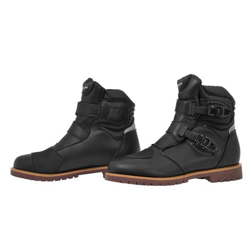 Footwear ⁤Essentials: Balancing Protection with Style