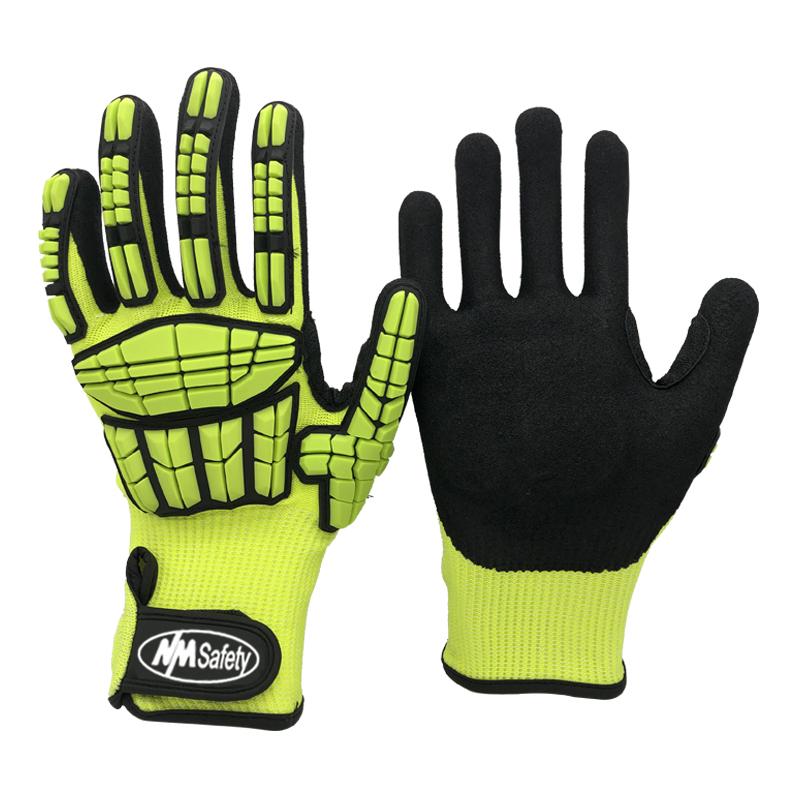 Impact-Resistant ‍Gloves and Their⁤ Importance