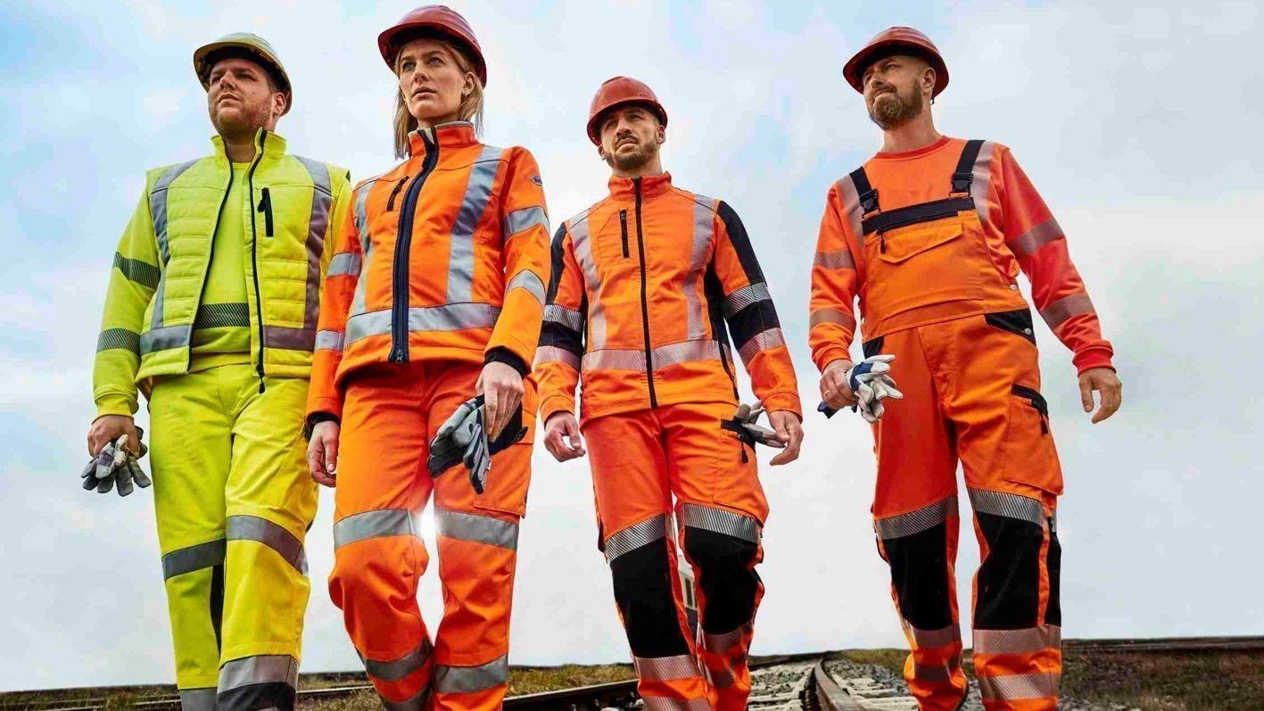 High-Visibility clothing: Making Safety a Priority