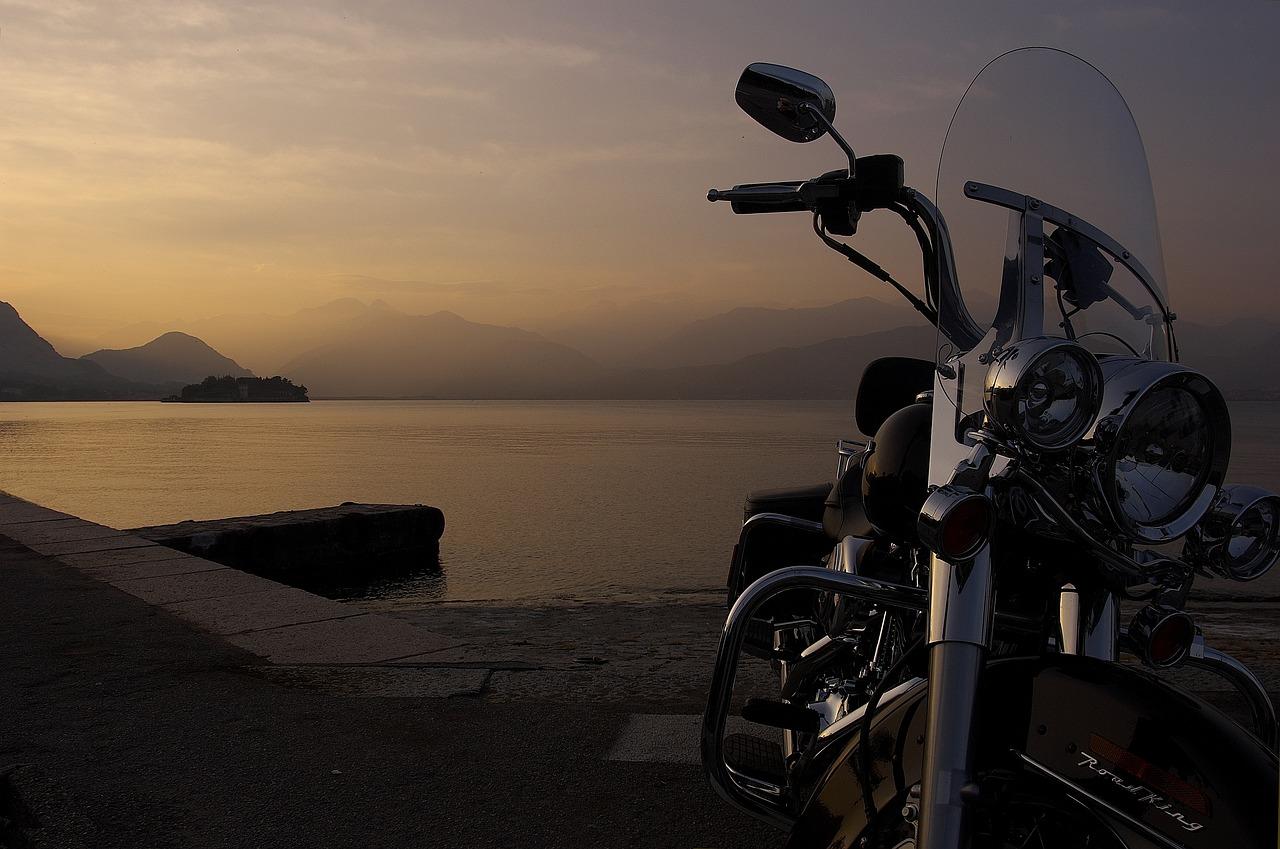 Creating‌ Personal⁤ Space with Motorcycle⁤ Windshields‌ and‍ Fairings