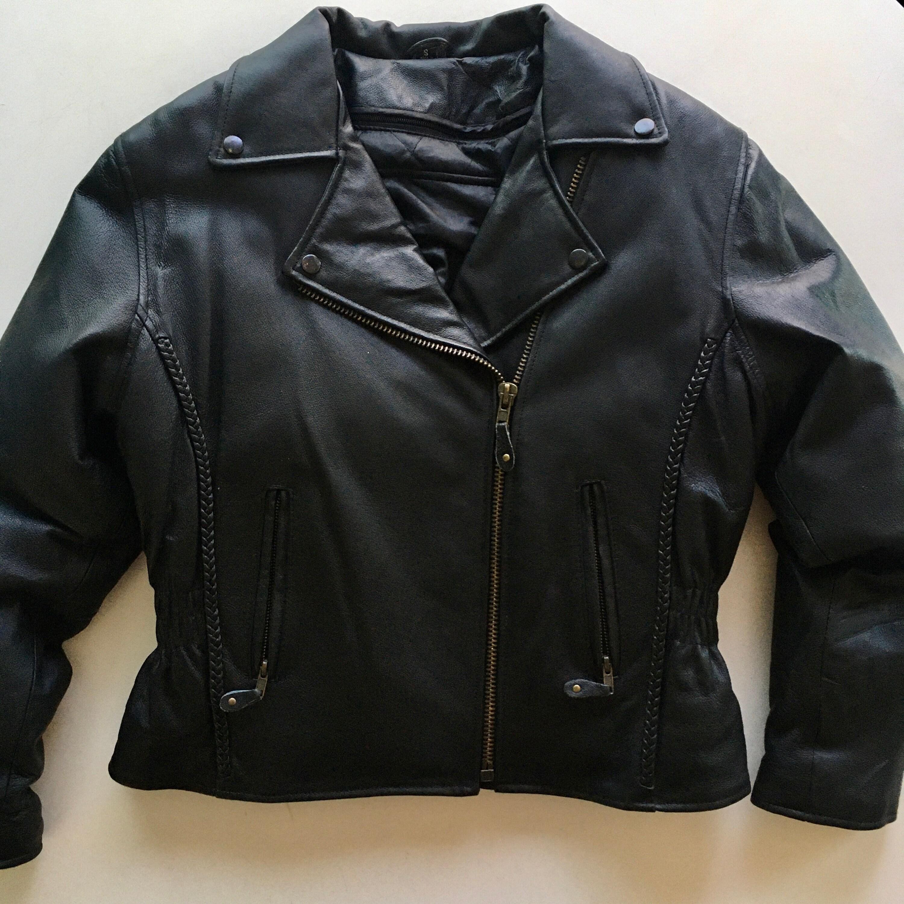 Must-Have Clothing for‌ Comfort ⁢and Protection