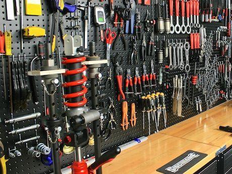 Essential Maintenance Tools Every Motorcyclist Should Carry