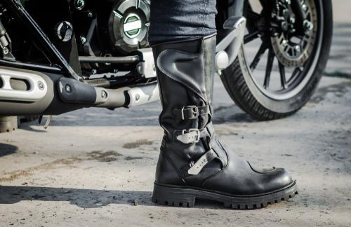 Footwear That Matters: Choosing the Right Motorcycle Boots