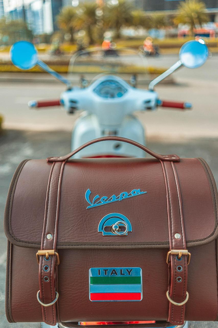 Utility Meets Style: Essential Motorcycle Bags and Storage Options
