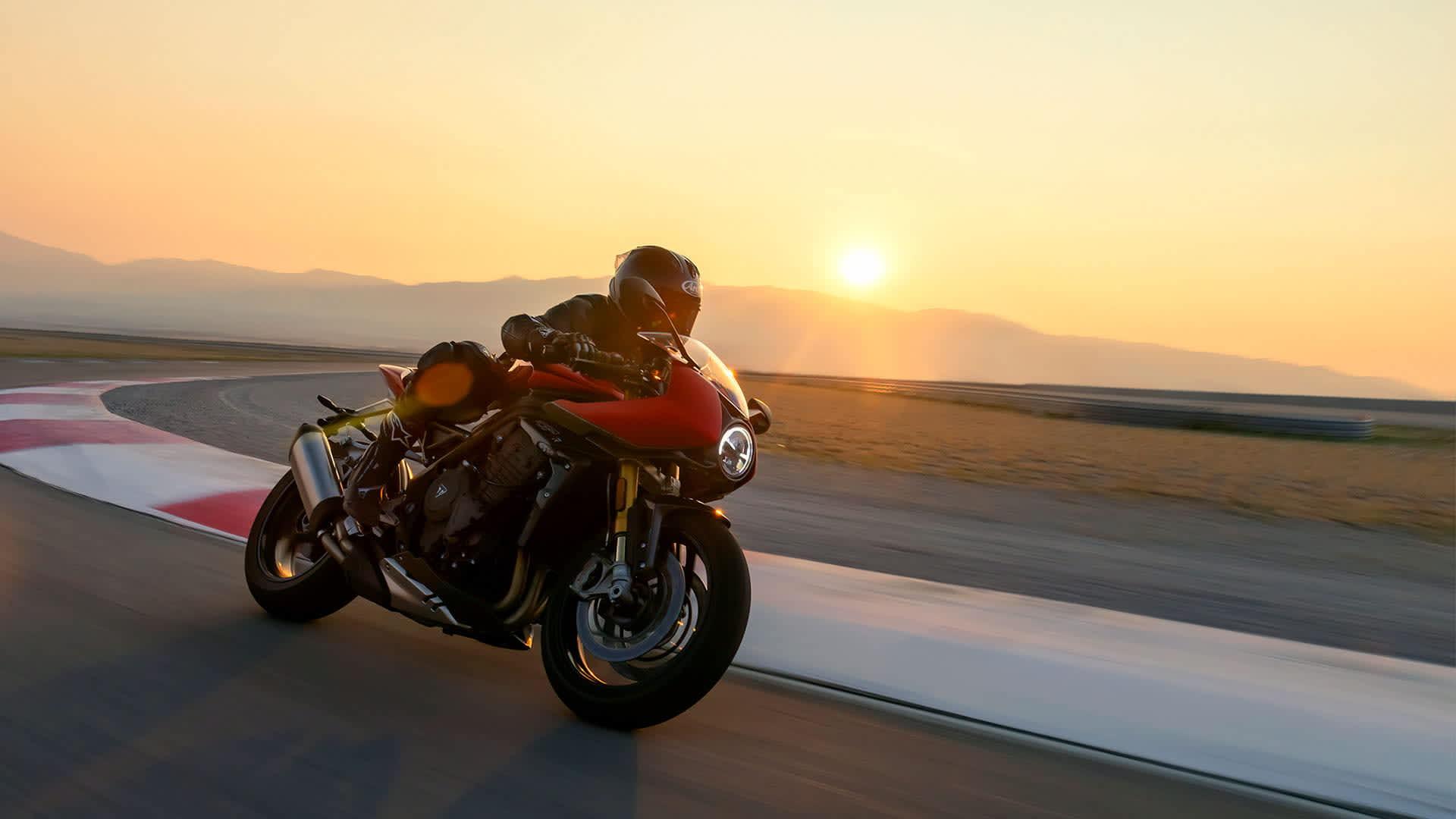 How to Optimize Your Motorcycle's Performance with Accessories